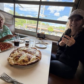 Pizza 44 - Pizza Near Me - Burlington, Vermont