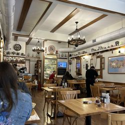 Yiğit Sofram Gözleme ve Kahvaltı - Inside the restaurant