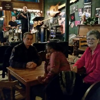 Corner Pub - Comfortable atmospher - The Corner Pub - Downtown Conroe, TX - Pubs Near Me - Conroe, Texas
