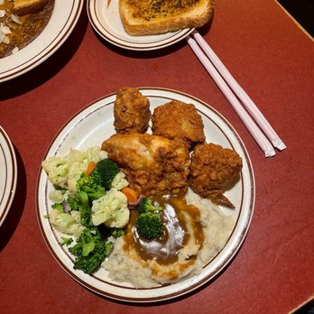Bob’s Big Boy - Pappy Parker's Fried Chicken - American Near Me - Burbank, California Bob’s Big Boy - Pappy Parker's Fried Chicken - American Near Me - Burbank, California