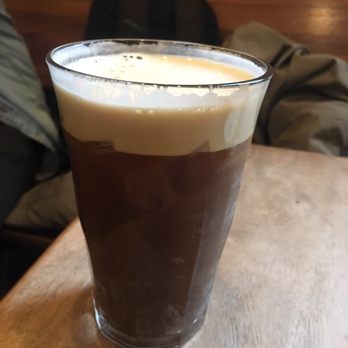 La Colombe Coffee - Cold brew with lemon - Coffee & Tea Near Me - Chicago, Illinois