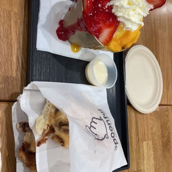 Spoonful Dessert Cafe - StrawMan Go-berry, Two Taiyaki - Korean Near Me - St. Louis, Missouri Spoonful Dessert Cafe - StrawMan Go-berry, Two Taiyaki - Korean Near Me - St. Louis, Missouri
