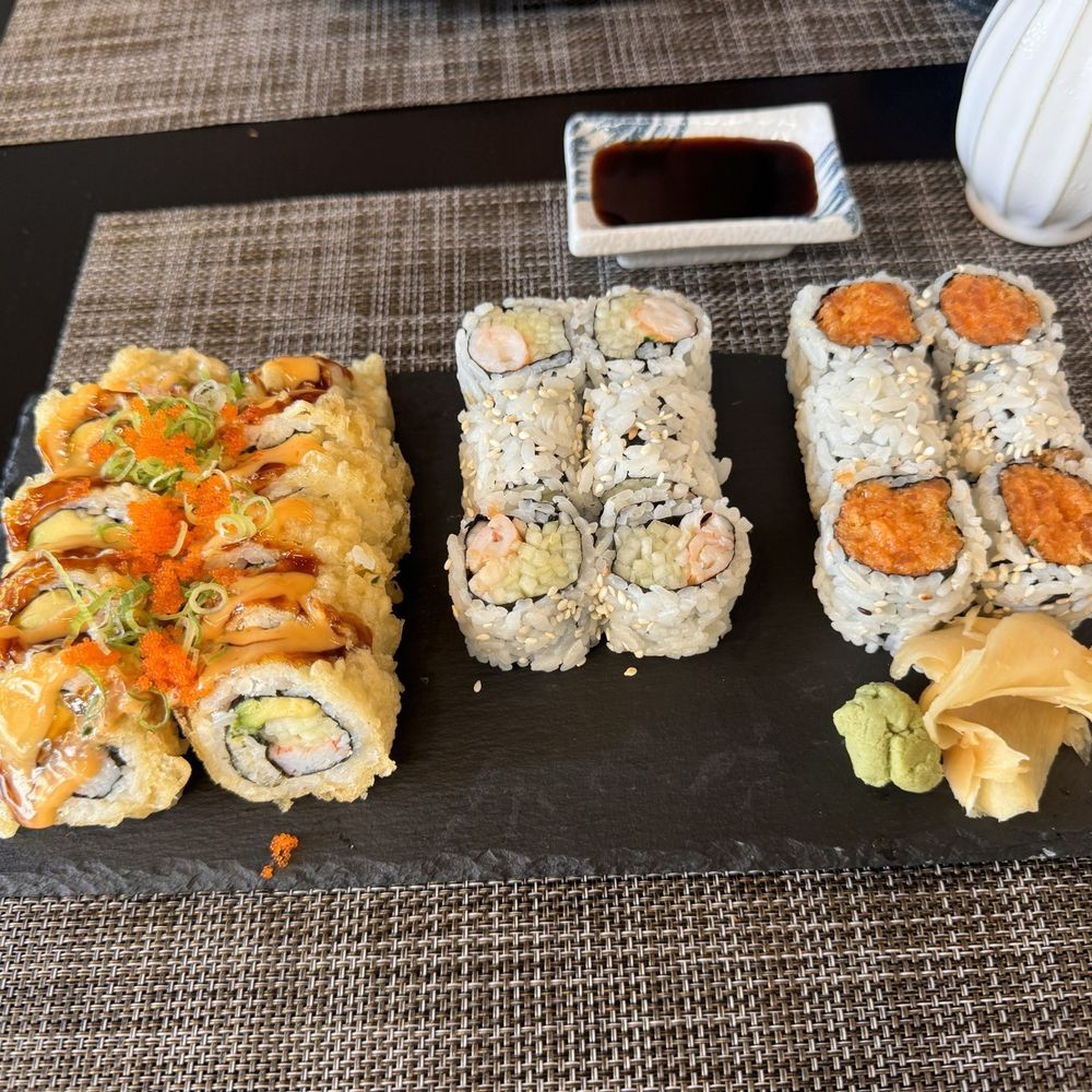 Sushi Den - Golden cali roll, shrimp and cucumber roll, spicy salmon roll. Lunches special for under 20 bucks. Comes with soup and salad too. - Sushi Bars Near Me - Indianapolis, Indiana Sushi Den - Golden cali roll, shrimp and cucumber roll, spicy salmon roll. Lunches special for under 20 bucks. Comes with soup and salad too. - Sushi Bars Near Me - Indianapolis, Indiana