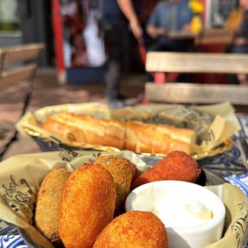 Cubata - Croquetas - Tapas/Small Plates Near Me - Miami, Florida