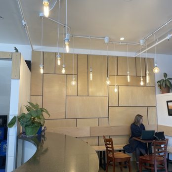 Lost Coffee - Indoor seating - Coffee Roasteries Near Me - Littleton, Colorado