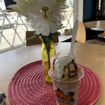 Churroland Cafe - Chiro ice cream - Desserts Near Me - Garland, Texas