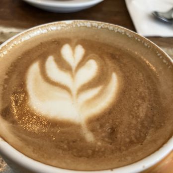 Bonjour Brioche - latte with milk - Cafes Near Me - London, XGL Bonjour Brioche - latte with milk - Cafes Near Me - London, XGL