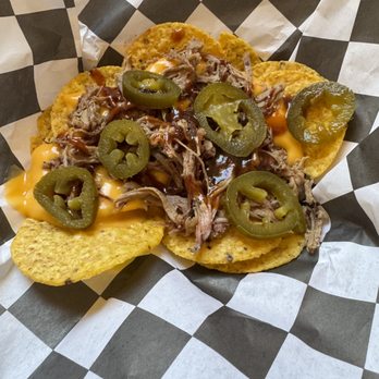 Kutter's BBQ - Brisket Nachos with sliced jalapeños! - Barbeque Near Me - Menard, Texas Kutter's BBQ - Brisket Nachos with sliced jalapeños! - Barbeque Near Me - Menard, Texas
