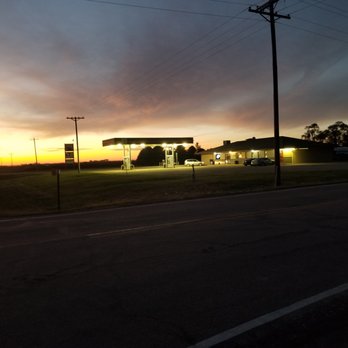 MA & Pa's C Store - a sunset - Grocery Near Me - Gayville, South Dakota MA & Pa's C Store - a sunset - Grocery Near Me - Gayville, South Dakota