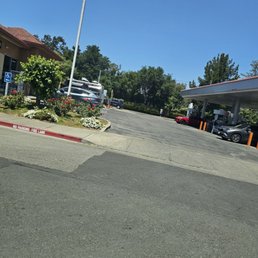Exterior photo of Jolly Washer 76 - Sonoma, California Exterior photo of Jolly Washer 76 - Sonoma, California