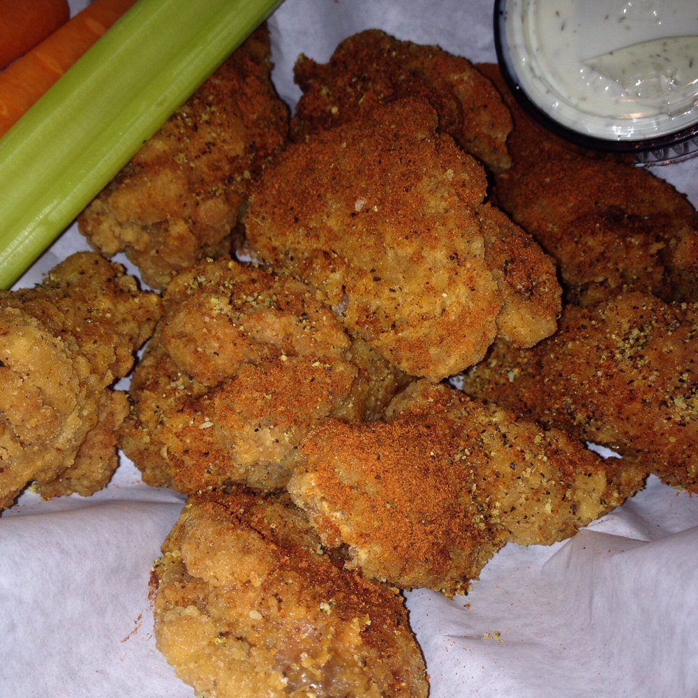 Lemon garlic garlic dry wings. Lemon garlic garlic dry wings.