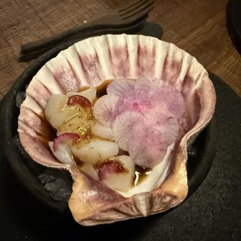 Meteora - course 1 of 7: weathervane scallops - New American Near Me - Los Angeles, California
