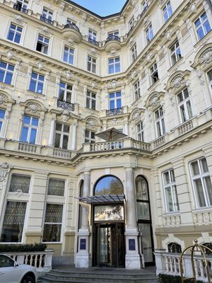 Grandhotel Pupp by null