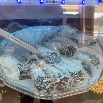 New York Deli - Cannolis - Sandwiches Near Me - Orlando, Florida