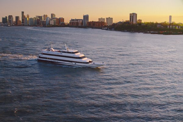 City Cruises by null
