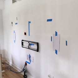 OneTouchAVA - TV and Speaker layout before installation.
