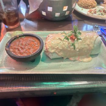 Antojitos Authentic Mexican Food - Chicken Burrito - Mexican Near Me - Orlando, Florida Antojitos Authentic Mexican Food - Chicken Burrito - Mexican Near Me - Orlando, Florida
