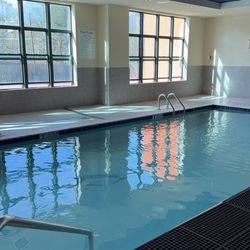 Holiday Inn Express & Suites Tupelo
