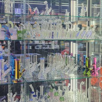 Cloudz Smoke Shop - Bongs - Tobacco Shops Near Me - Orange, California