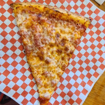 Rodeos Pizza & Saladeria - Decent cheese pie. - Pizza Near Me - Klamath Falls, Oregon