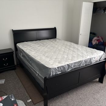 1973 Group - Delivery and assembly of queen bedroom set - Furniture Assembly Near Me