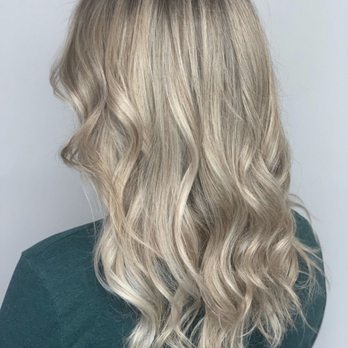 Zazú Salon & Day Spa - Women's Haircut And Style - Hair Salons Near Me - Wheaton, Illinois