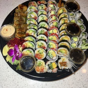 Le Kioko - Mali sushi combo for 4 - YUMMY - Poke Near Me - Montreal, Quebec