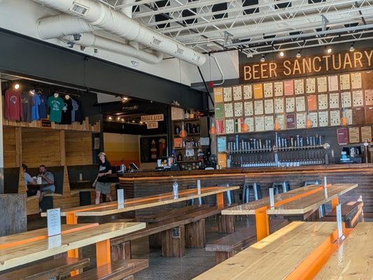 LaPa at SHINE Beer Sanctuary by null