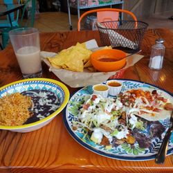 Tierra y Fuego Taqueria - Chips, rice & beans and huarache & taco.