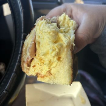 Egg Happiness - The egg goes all the way down to the bottom of the toast! The egg sandwiches in Korea only go half way. - Korean Near Me - Dublin, California