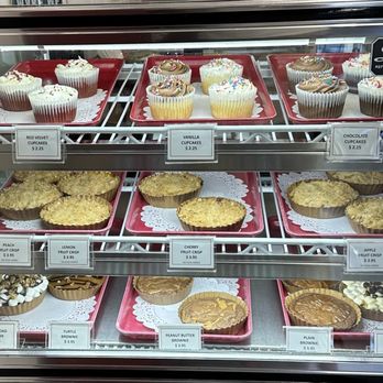 Niles Ice Cream Sweets & Eats - Dessert Display - Ice Cream & Frozen Yogurt Near Me - Fremont, California Niles Ice Cream Sweets & Eats - Dessert Display - Ice Cream & Frozen Yogurt Near Me - Fremont, California