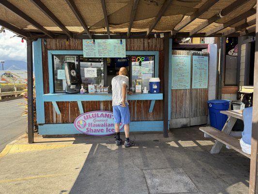 Ululani's Hawaiian Shave Ice - Kahului by null