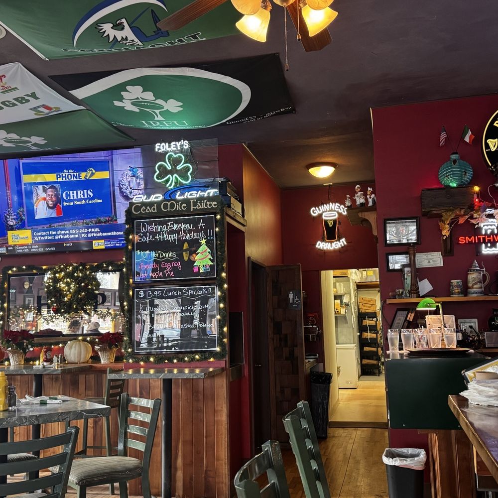 Foley's Irish Pub - Irish Near Me - Bandon, Oregon