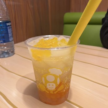 Toadstool Cafe - Super Star Lemon Squash - Cafes Near Me - Universal City, California