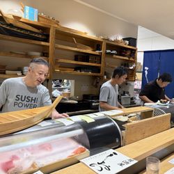 Izakaya Shiono Kona - Sushi staff