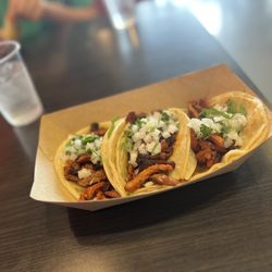 Javi's Tacos - Welch Plaza - Al pastor Street Taco