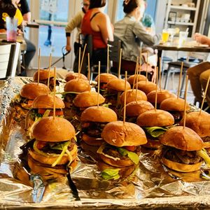 R Place Sports Bar & Grill on Yelp