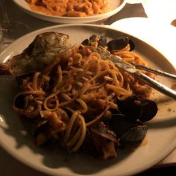 Linguine ai frutti di mare (sorry about the quality due to the lighting)