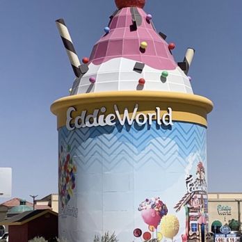 EddieWorld - So cute California biggest gas station - Service Stations Near Me - Yermo, California
