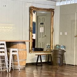 Quantum Leap Winery - The entrance to the speakeasy