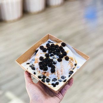 Feng Cha Teahouse - Sea salt pearl milk foam cake - Bubble Tea Near Me - Costa Mesa, California