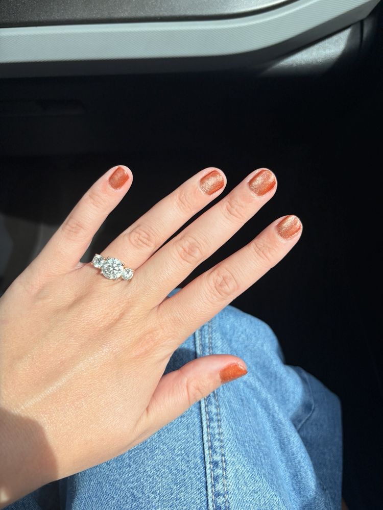 Nora Nail Bar Logo