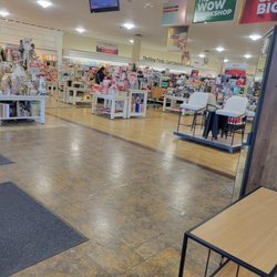 HomeGoods - Inside