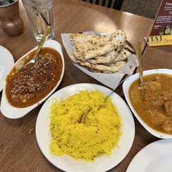 Tandoori Fuzion - Chicken tikis masala, chicken chetinad
