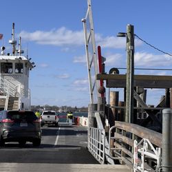 North Ferry - Fast service