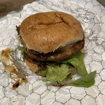 Eat Unique - Mushroom/Pesto Veggie Burger - Delis Near Me - Pittsburgh, Pennsylvania