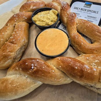Upland Brewing - Carmel - Breweries Near Me - Carmel, Indiana