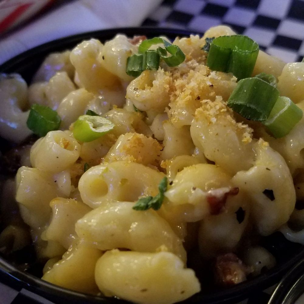 Happy Chicks - Bacon Mac n Cheese - Bars Near Me - Austin, Texas Happy Chicks - Bacon Mac n Cheese - Bars Near Me - Austin, Texas