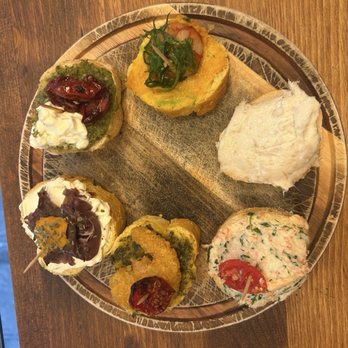 Osteria Ae Forcoe - All on wood plate. Grilled warmly on the bottom - Bars Near Me - Venezia, VE Osteria Ae Forcoe - All on wood plate. Grilled warmly on the bottom - Bars Near Me - Venezia, VE