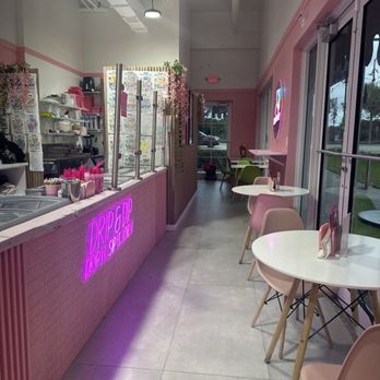 Drip n Dip - Ice Cream & Frozen Yogurt Near Me - Davie, Florida Drip n Dip - Ice Cream & Frozen Yogurt Near Me - Davie, Florida